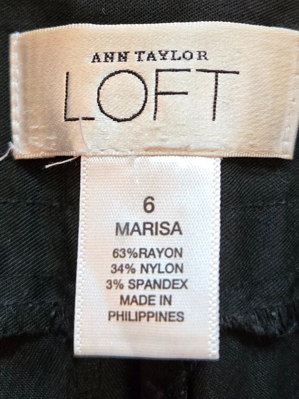 LOFT Marisa Fit Black Button Accented Capri Pants Crop Size 6 Classic - Picture 5 of 14